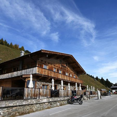 New Holiday Home On The Alm With Terrace And Balcony Zellberg Eksteriør billede