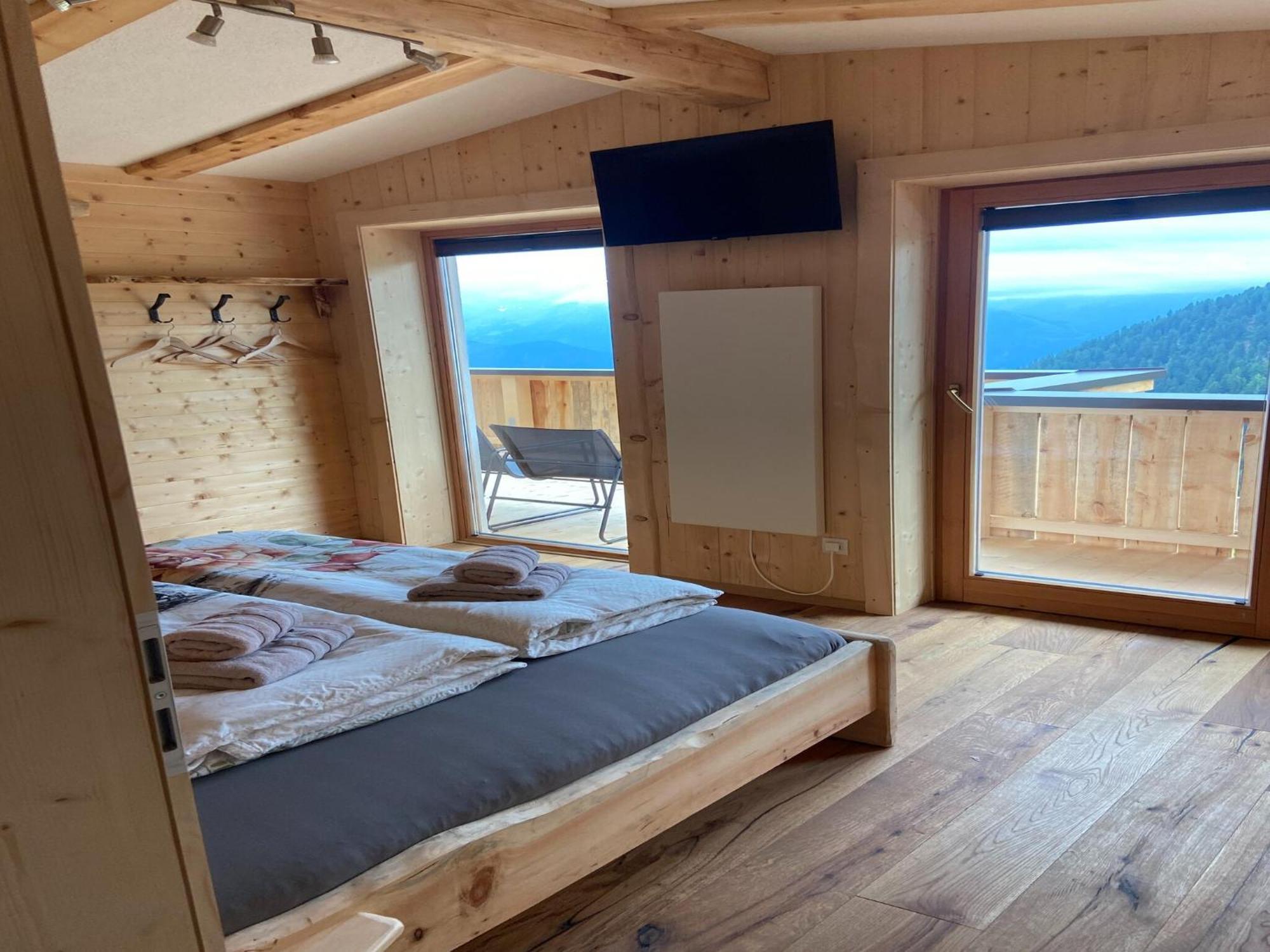 New Holiday Home On The Alm With Terrace And Balcony Zellberg Eksteriør billede