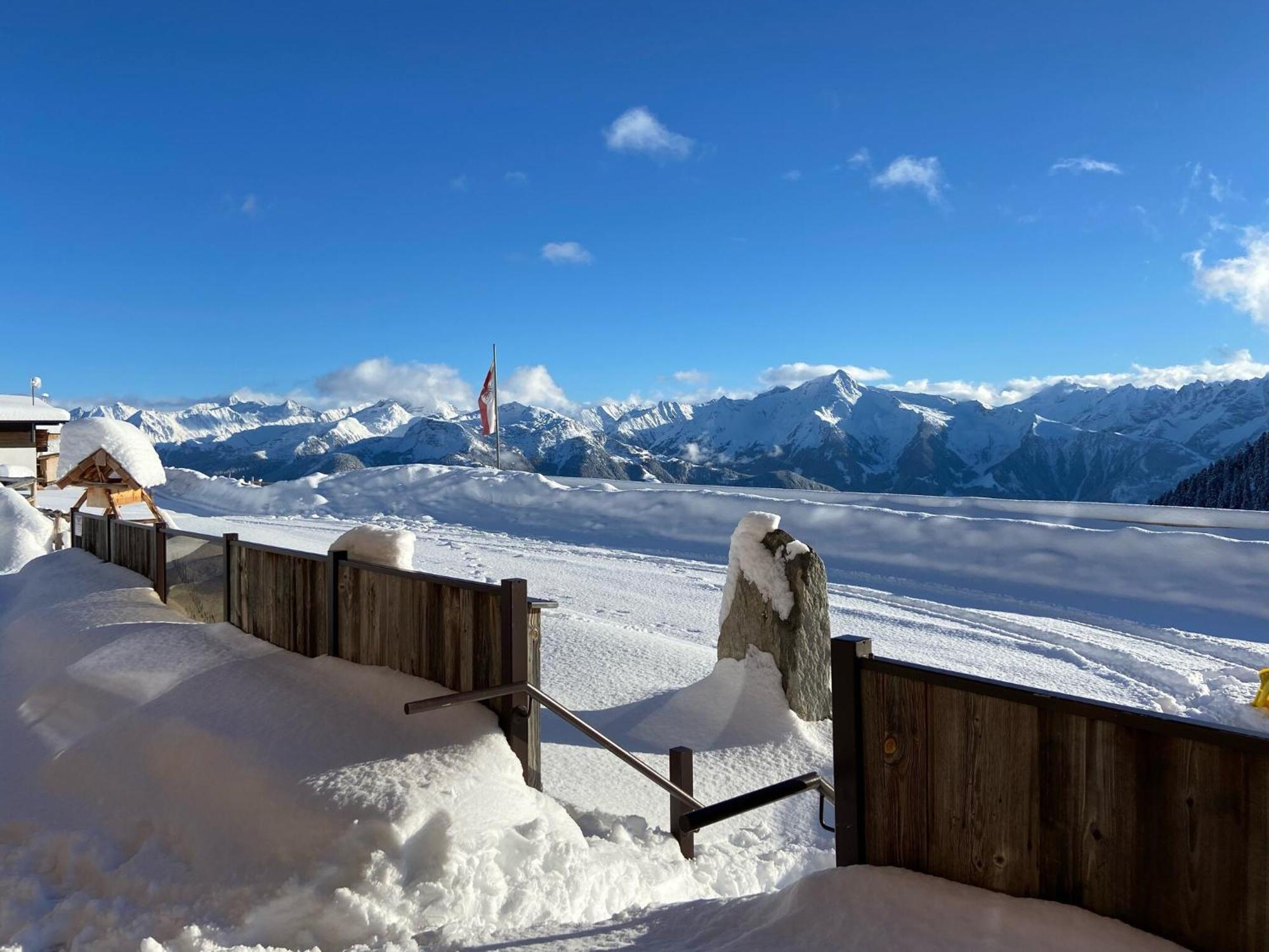 New Holiday Home On The Alm With Terrace And Balcony Zellberg Eksteriør billede